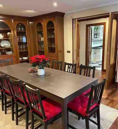 Villa La Casona De La Carbayeda Oviédo